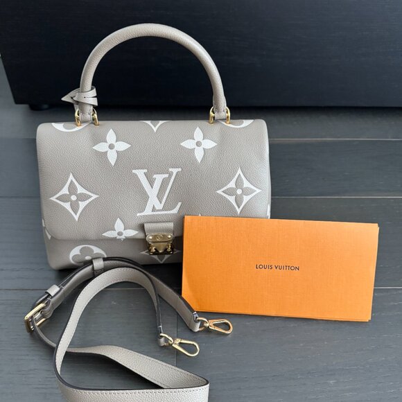 Louis Vuitton Madeleine MM - Picture 12 of 15
